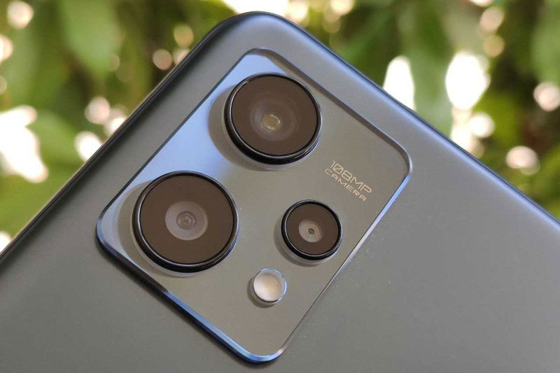 Cận cảnh smartphone camera 108 MP, sạc 33W, RAM 8 GB, giá hơn 5 triệu