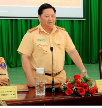  Ông  Nguyễn Bá Quận, nguyên Trường Phòng CSGT đường bộ  Công an tỉnh An Giang.