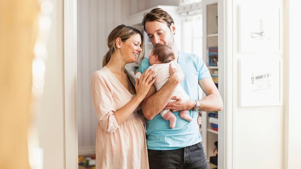 Bị mẹ chồng nói ngoại tình vì đẻ con 'không giống bố mẹ', sự thật khiến nàng dâu bùng nổ