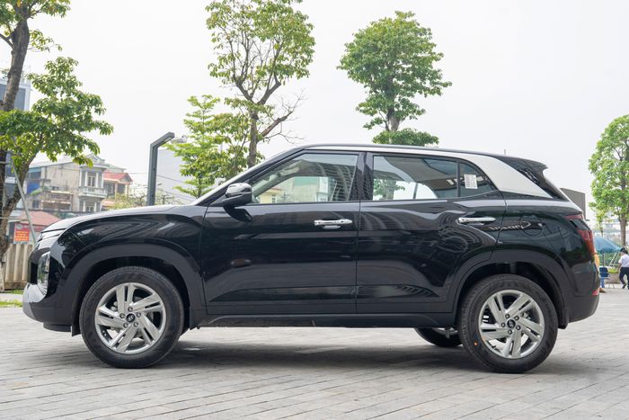Cận cảnh Hyundai Creta 2022 phiên bản rẻ nhất tại Việt Nam