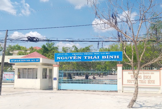 Cà Mau: Đang làm rõ vụ nam sinh nhảy lầu trong giờ học