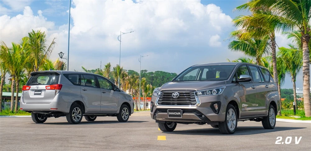 Toyota tăng giá hàng loạt mẫu ô tô ăn khách, đại lý gợi ý khách đặt cọc né giá mới - Ảnh 1.