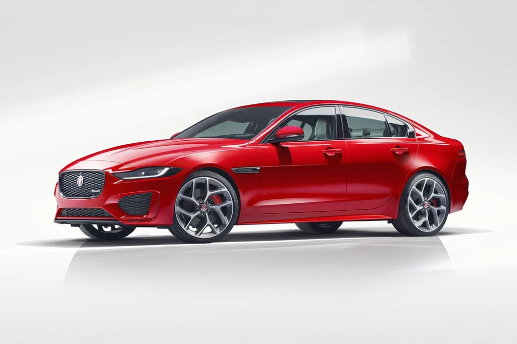 Jaguar XE.