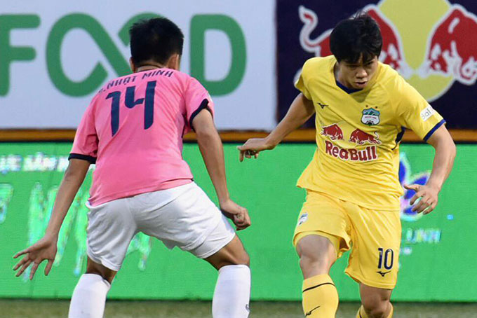 ‘Hú hồn’ trên chấm penalty, HAGL đi tiếp ở Cúp Quốc gia