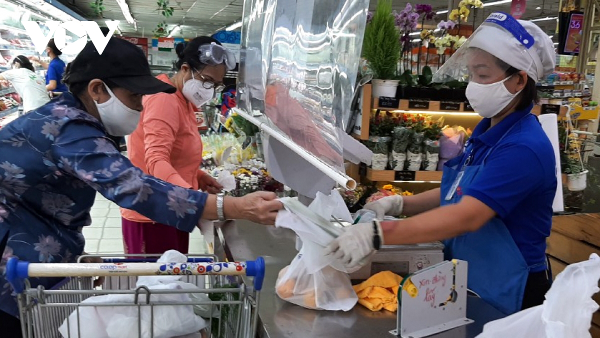 Doanh nghiệp bán lẻ bắt nhịp nhanh với xu hướng tiêu dùng mới