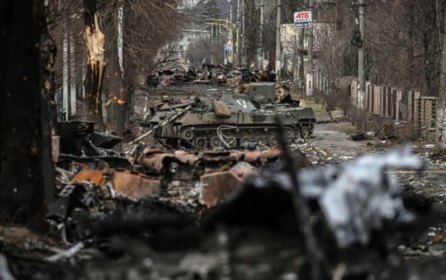 Xe tăng Nga bị phá hủy hàng loạt trên chiến trường Ukraine: Vì đâu nên nỗi?