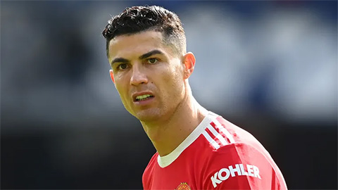 Cảnh sát điều tra vụ Ronaldo đập vỡ điện thoại của fan nhí Everton