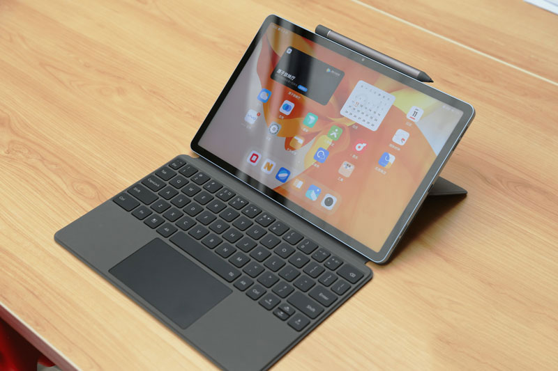 Máy tính bảng cấu hình ‘khủng’, sạc 44W, màn hình 120Hz, giá gần 9 triệu