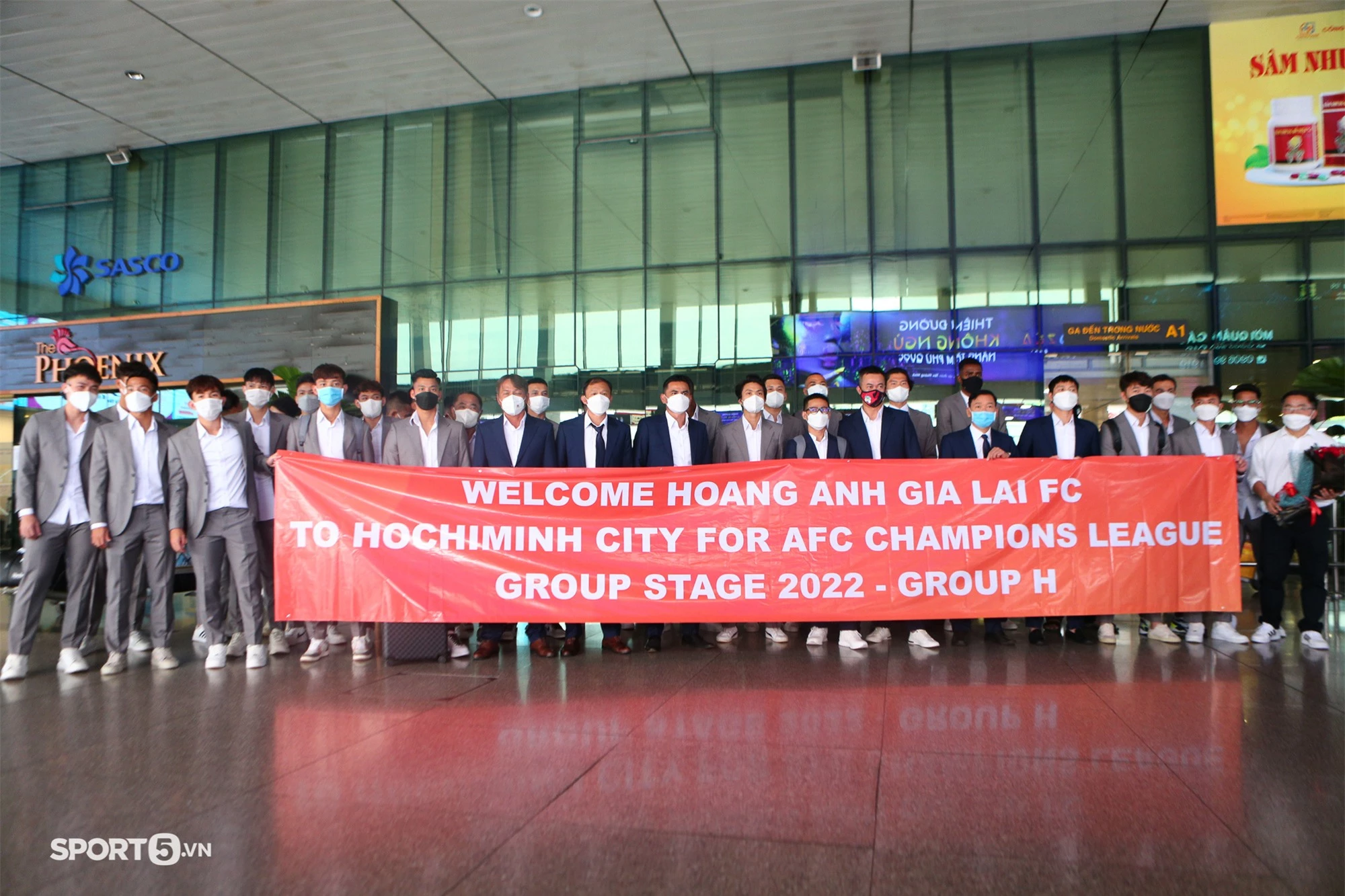 Công Phượng ẩm con tập trung cùng HAGL tham dự AFC Champions League - Ảnh 5.