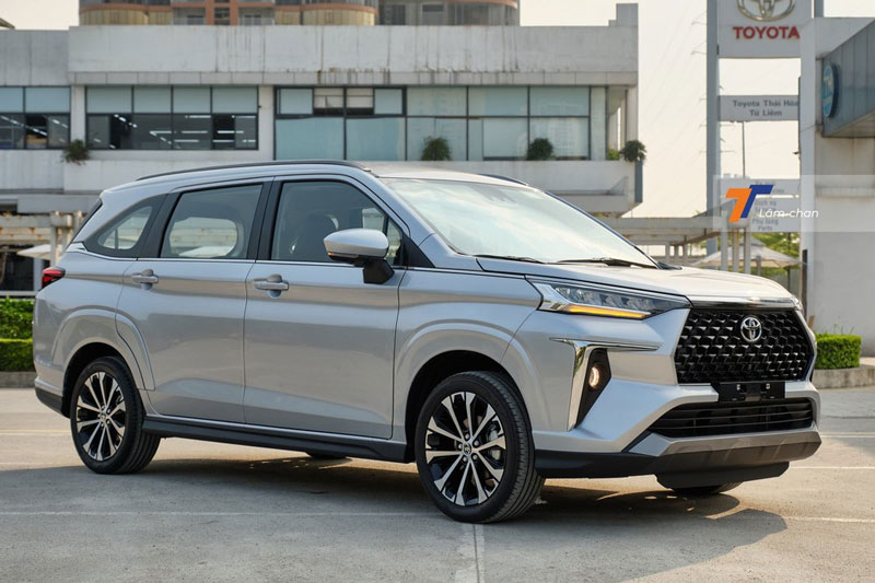 Khách phàn nàn vì mua xe kiểu "bia kèm lạc", Toyota Việt Nam nói gì?