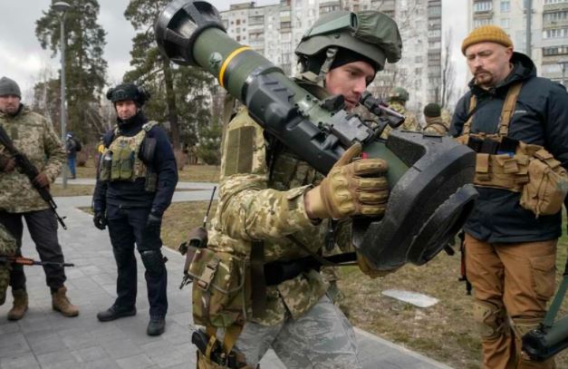 Đội quân bí mật chuyển vũ khí cho Ukraine: Đặt hàng súng trường Adams? Có ngay sau 7 tiếng