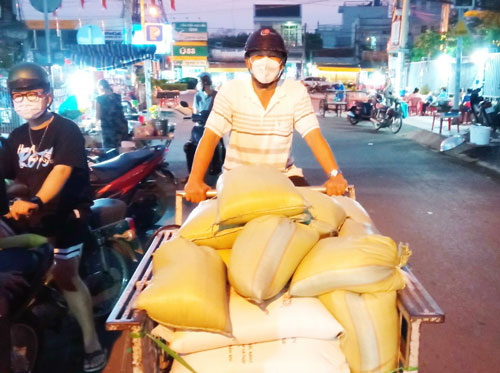 'Người vác tù và hàng tổng'