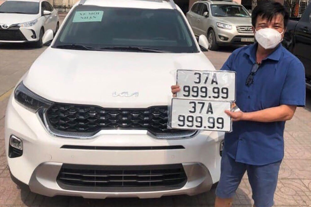 Nghệ An: Người đàn ông mua Kia Sonet may mắn "bốc" được biển ngũ quý 9