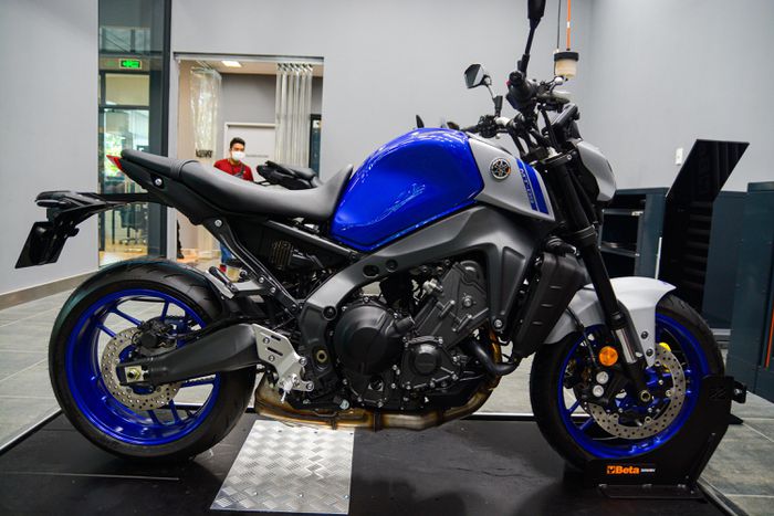 Chi tiết Yamaha MT-09 chính hãng, giá 345 triệu đồng tại Việt Nam