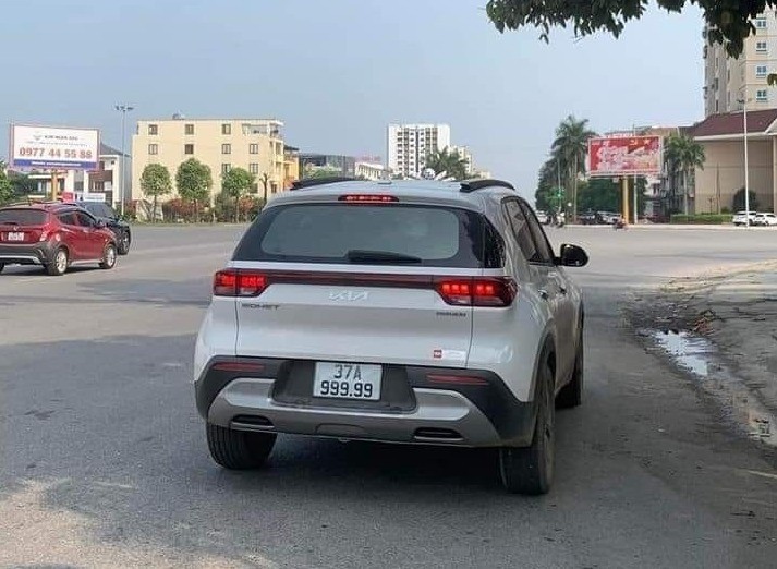 Kia Sonet biển số ngũ quý 9 tại Nghệ An về tay chủ mới với giá 1,6 tỷ đồng