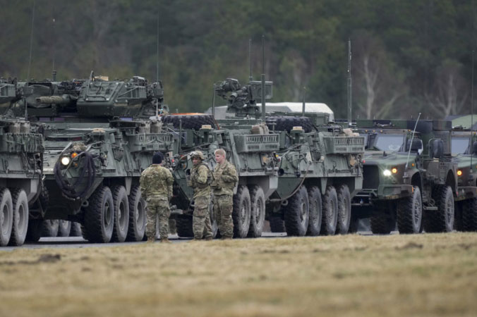Mỹ viện trợ "khủng" cho Kiev, Nga dọa nhắm bắn mọi vũ khí NATO ở Ukraine