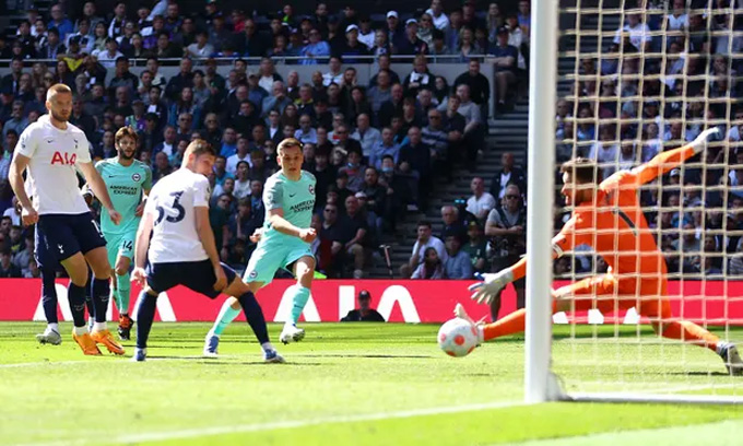 Thua Brighton, Tottenham tăng độ khó cho cuộc đua Top 4