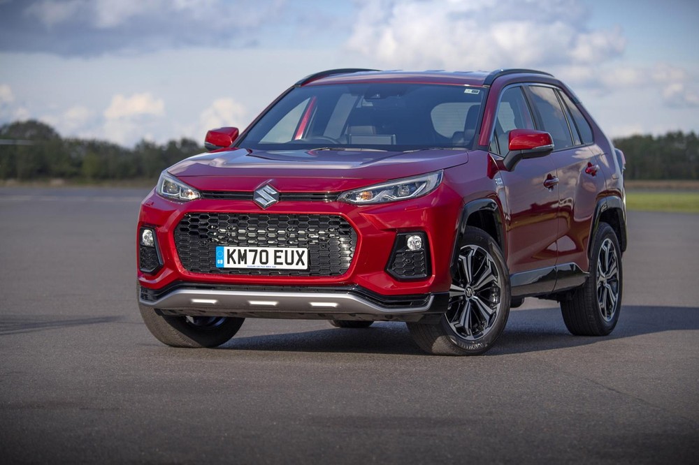 Suzuki Across 2022 - SUV cỡ C chỉ tiêu thụ 1 lít xăng/100 km, giá 1,39 tỷ đồng