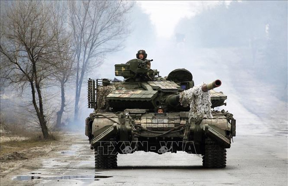 Nga xòe bàn tay thành nắm đấm, Ukraine không thể truy kích: Chiến sự đầy kịch tính! - Ảnh 4.