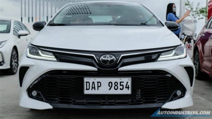 toyota corolla altis gr-s ra mắt philippines, giá khoảng 579 triệu đồng