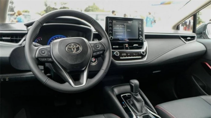 toyota corolla altis gr-s ra mắt philippines, giá khoảng 579 triệu đồng