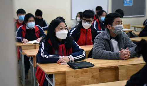 Xôn xao vụ nhà trường ép học sinh kém không thi lớp 10: Bộ GD-ĐT yêu cầu xử lý nghiêm