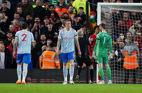 De Gea định "tẩn" Trent Alexander-Arnold vì hành động quá khích