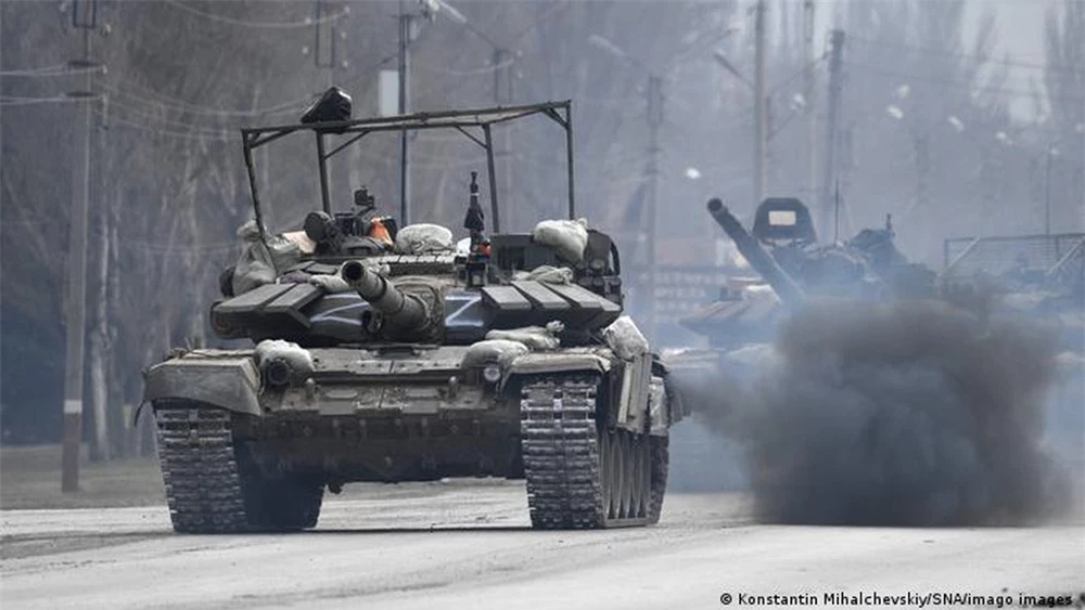 NÓNG: Ukraine tập kết lực lượng giỏi nhất ở miền đông, Nga thiệt hại nặng sau 1 ngày - Ảnh 2.