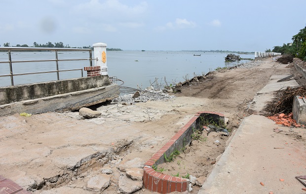 Công trình chống sạt lở tại Đồng Tháp liên tục... sạt lở