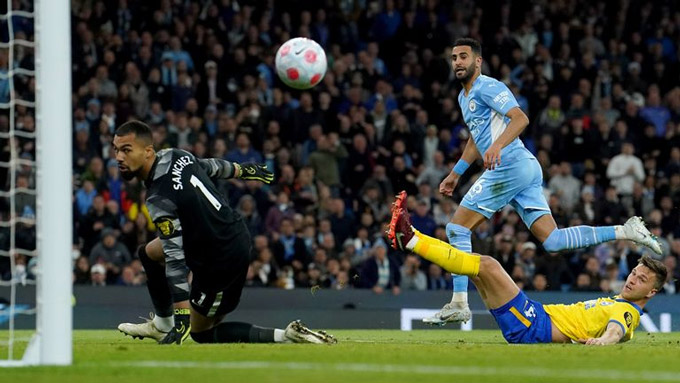 Thắng dễ Brighton, Man City đòi lại ngôi đầu từ tay Liverpool