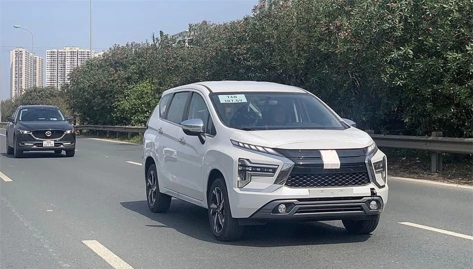 Mitsubishi Xpander 2022 bị bắt gặp trên đường chạy thử.