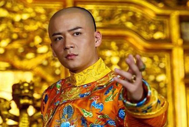 Khang Hi là ai? Vị vua phong lưu nhưng vẫn là bậc minh quân vĩ đại