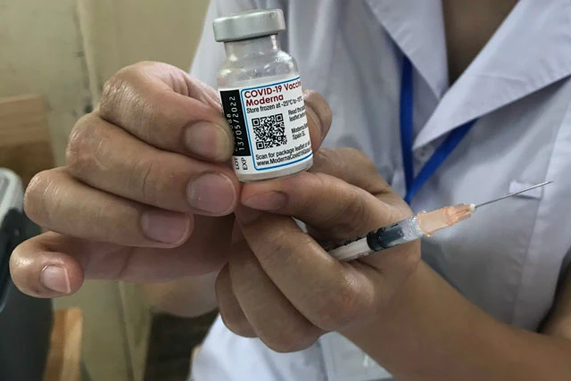 Việt Nam đã nhận 4,6 triệu liều vaccine Moderna từ Úc để tiêm cho trẻ từ 5 - dưới 12 tuổi Ảnh: Thái Bình