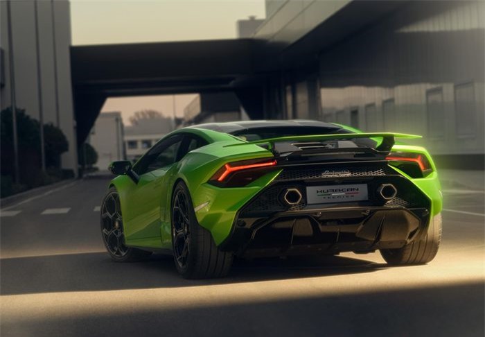 Siêu xe Lamborghini Huracan Tecnica, giá từ 17,9 tỷ đồng tại Việt Nam - Tạp  chí Doanh nghiệp Việt Nam