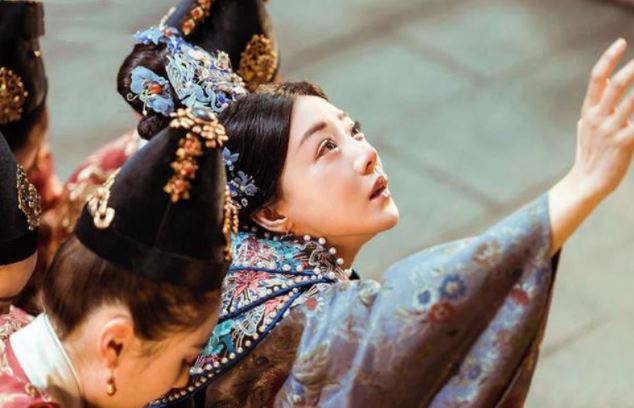 Phi tần bị vua sát hại, 13 năm sau con trai dùng cách thâm sâu này để trả thù phụ hoàng