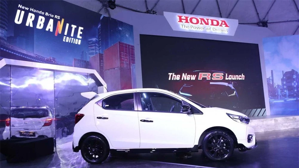 Honda Brio RS Urbanite Edition 2022 có thêm vành la-zăng màu đen