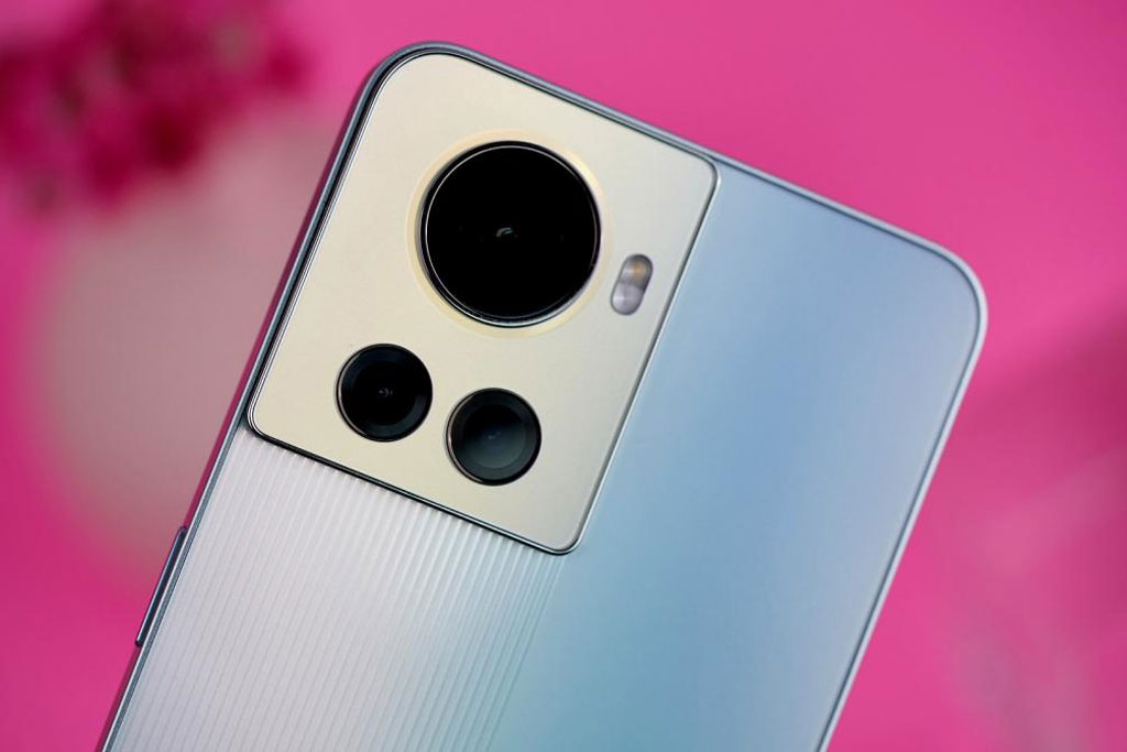 Smartphone chip Dimensity 8100 Max, RAM 12 GB, sạc 150W, giá 8,90 triệu đồng