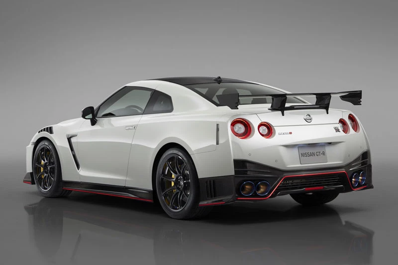 7. Nissan GT-R Nismo.