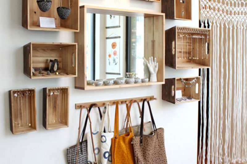 Trang trí tường nhà ấn tượng từ hộp gỗ