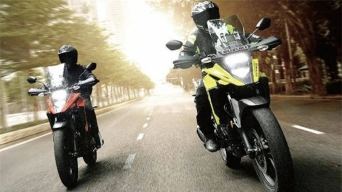 cận cảnh mô tô phiêu lưu suzuki v-strom 250 sx 2022 vừa ra mắt