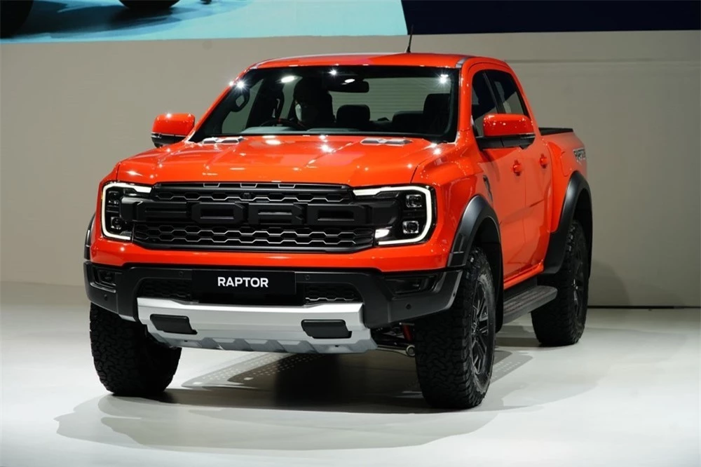 Ford Ranger Raptor 2022 cũng được “vén màn” tại Thái Lan cùng Everest và Ranger mới vào cuối tháng 3 vừa qua.