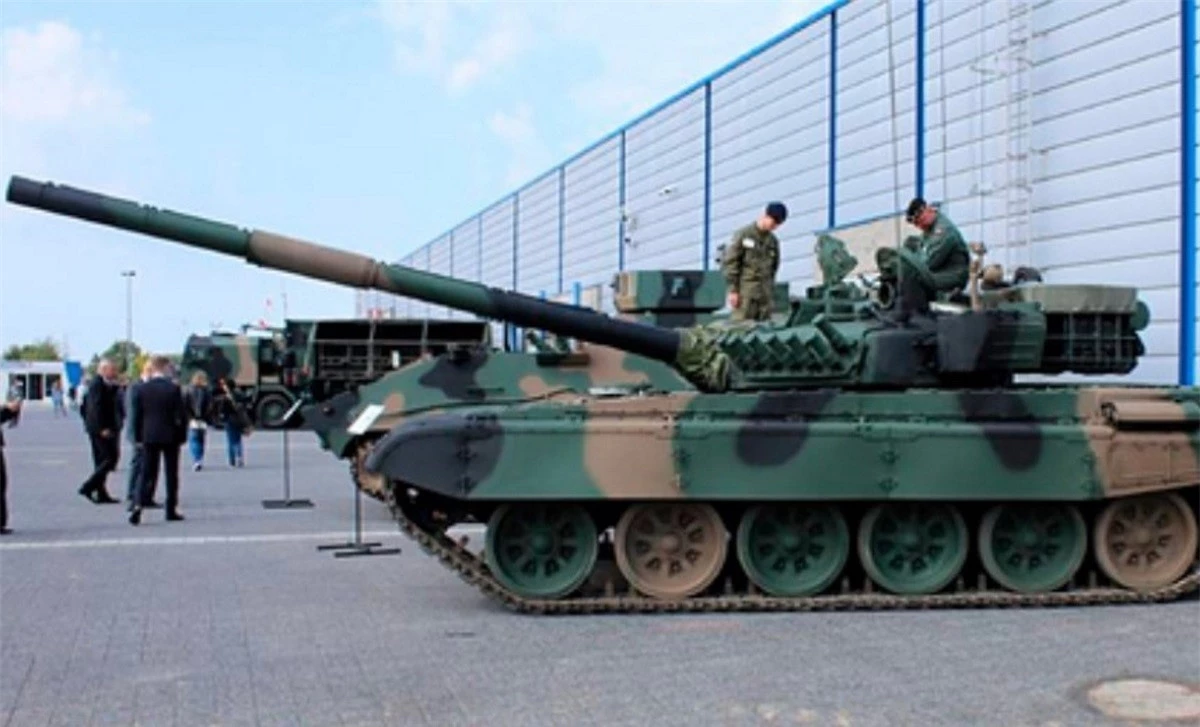 Xe tăng T-72. Ảnh: Eurnews
