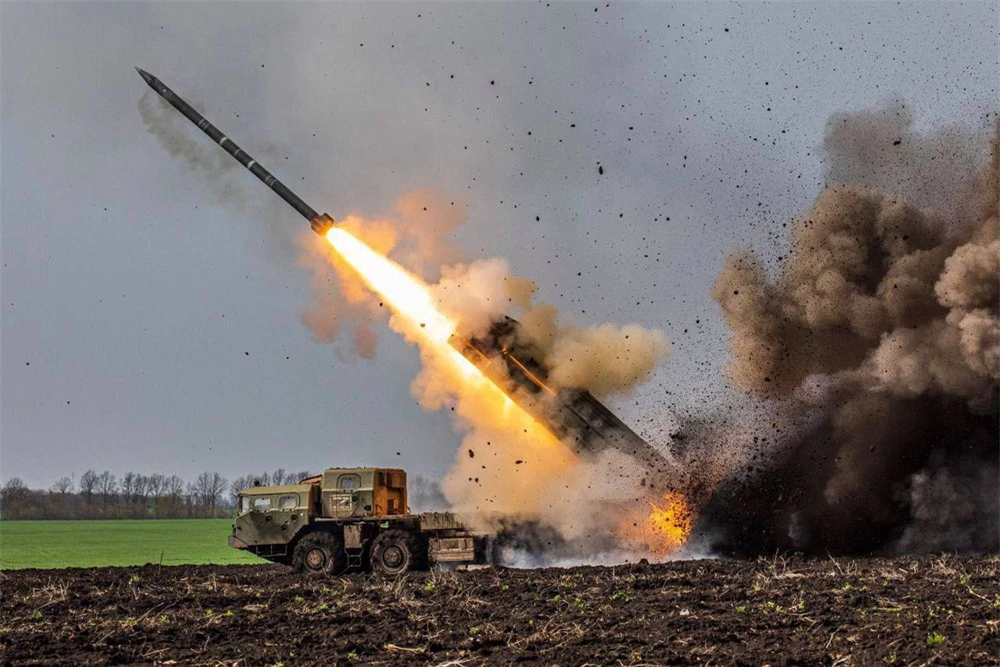 Quân đội Nga vượt ranh giới Kharkov, tiến vào Donetsk - Lực lượng Ukraine sắp hết đạn? - Ảnh 3.
