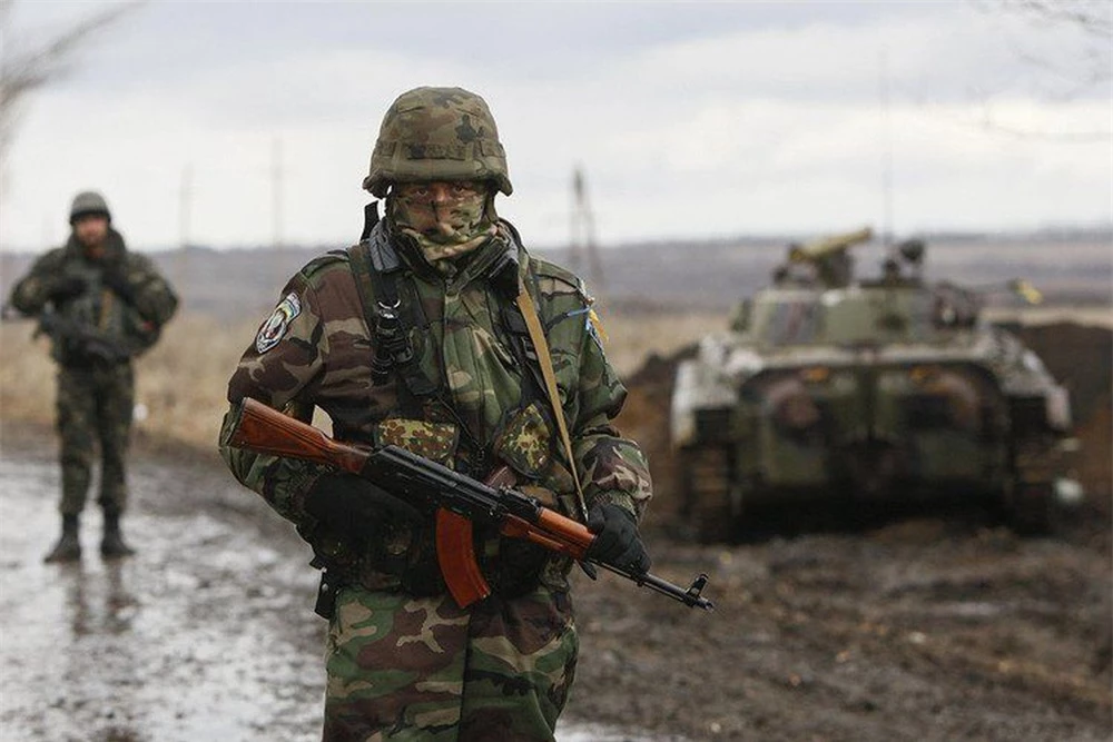 Chiến sự Donbass: Nga chỉ cần xuyên phá thứ này, QĐ Ukraine cầm cự đến mấy cũng vỡ trận? - Ảnh 2.