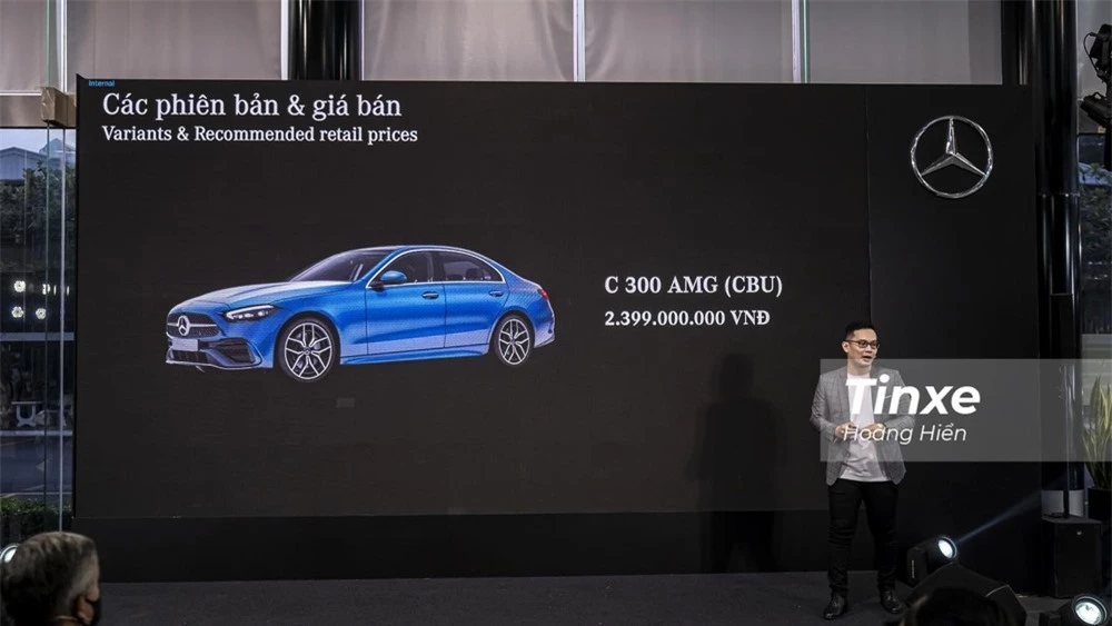 Giá bán của C300 AMG First Edition nhập khẩu.