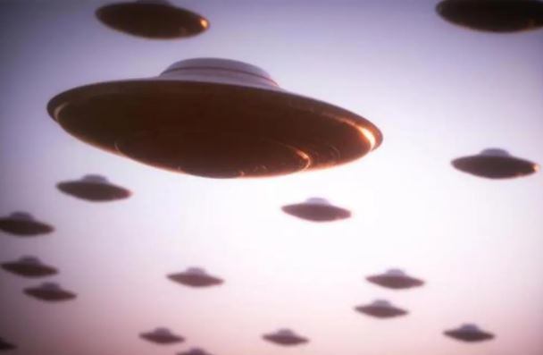 Tìm thấy nhiều phiến đá có hình đĩa bay, Nga nghi ngờ dấu vết của "người ngoài hành tinh"?