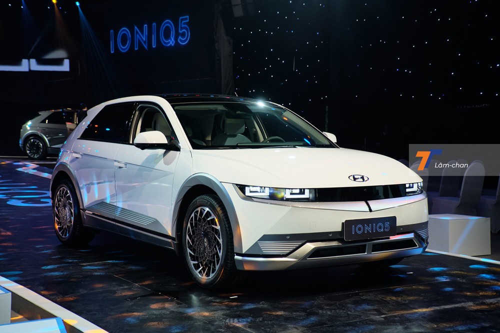 Đánh giá Hyundai Ioniq 5 2022: đẹp, sang, có sức hút nhưng vấn đề sạc điện sẽ khiến khách Việt phải cân nhắc