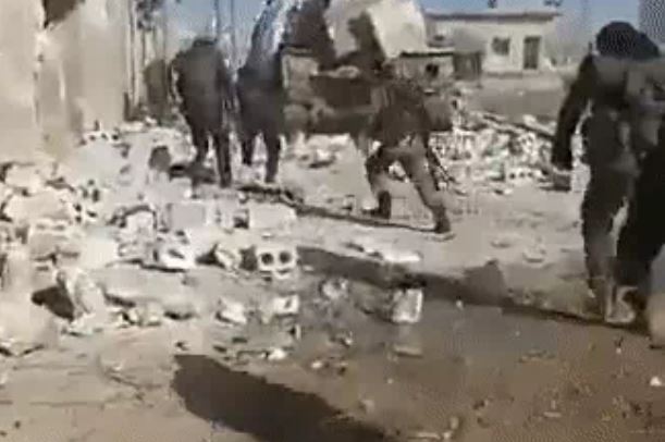 "1 nhà 2 chủ không yên" - Cuộc tranh đoạt cuối cùng ở tây bắc Syria vừa được châm ngòi?