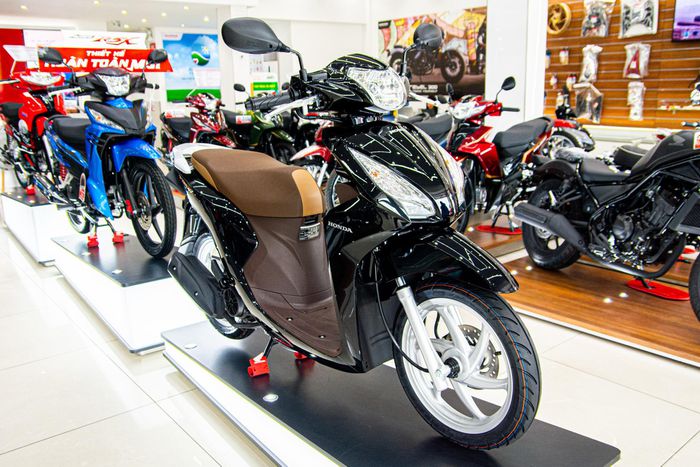 Honda Vision đội giá tại nhiều cửa hàng, đắt nhất hơn 45 triệu đồng