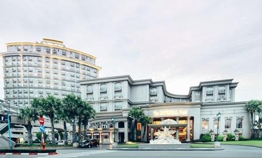 Cận cảnh căn Penthouse xa hoa rộng 500m2 theo phong cách hoàng gia của Hoa hậu Hà Kiều Anh